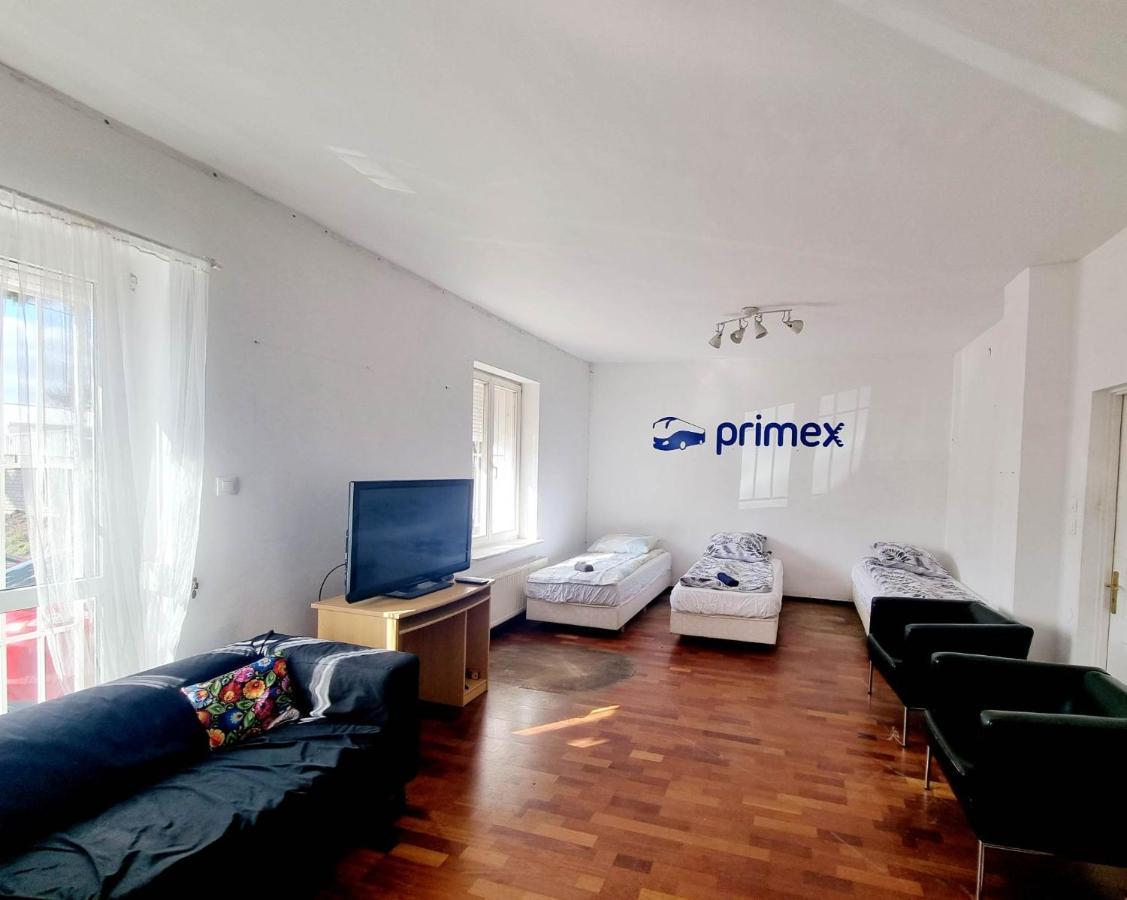 Hostel Primax ポズナン エクステリア 写真